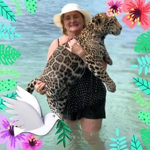 Meet your Posher, Linda